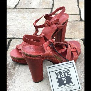 Frye Brown Grace T Strap Sandal Size 9